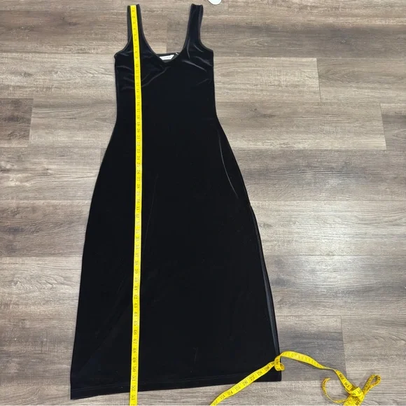 Victoria's Secret velvet Black Midi Dress - Picture 7 of 8